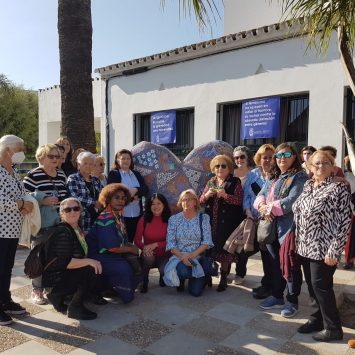 Las mujeres rurales participamos en la iniciativa «Corazones por la igualdad»